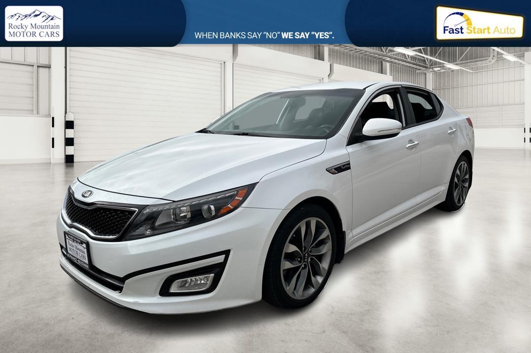 2015 White Kia Optima SX Turbo (5XXGR4A61FG) with an 2.0L L4 DOHC 16V TURBO engine, 6-Speed Automatic transmission, located at 767 S State Road, Pleasant Grove, UT, 84062, (801) 785-1058, 40.354839, -111.736687 - Photo#8