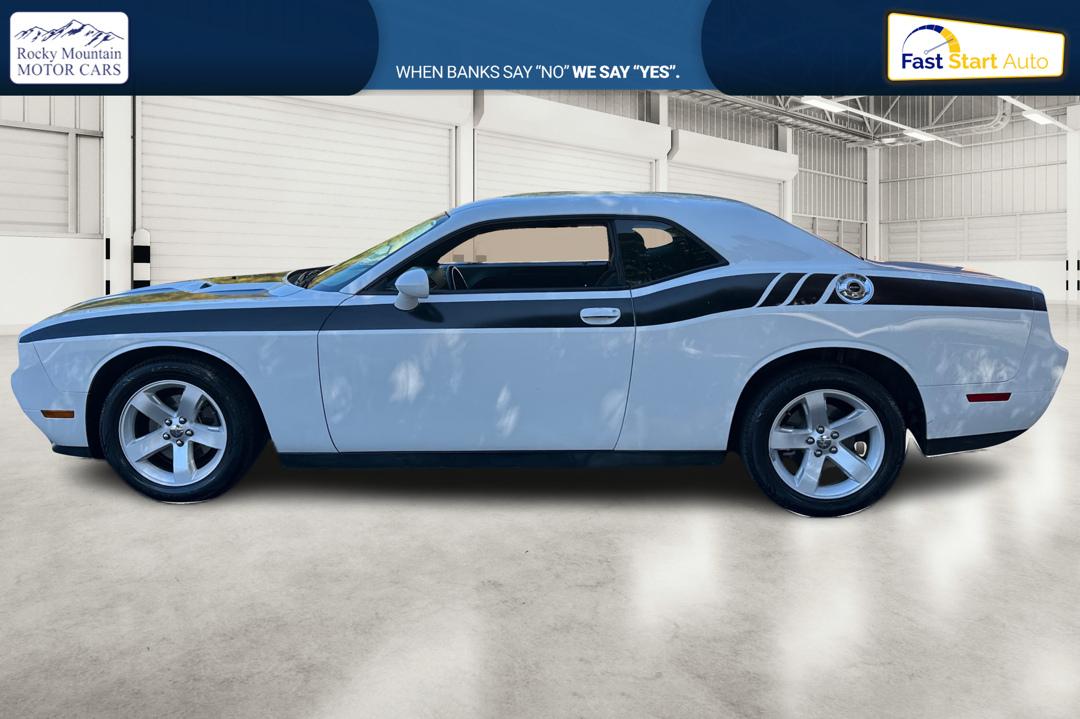 2012 White Dodge Challenger SXT (2C3CDYAG7CH) with an 3.6L V6 DOHC 24V engine, 4-Speed Automatic transmission, located at 767 S State Road, Pleasant Grove, UT, 84062, (801) 785-1058, 40.354839, -111.736687 - Photo#6