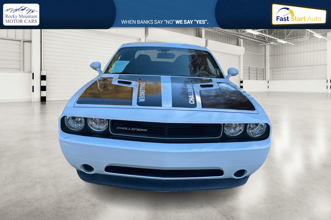 2012 White Dodge Challenger SXT (2C3CDYAG7CH) with an 3.6L V6 DOHC 24V engine, 4-Speed Automatic transmission, located at 767 S State Road, Pleasant Grove, UT, 84062, (801) 785-1058, 40.354839, -111.736687 - Photo#9