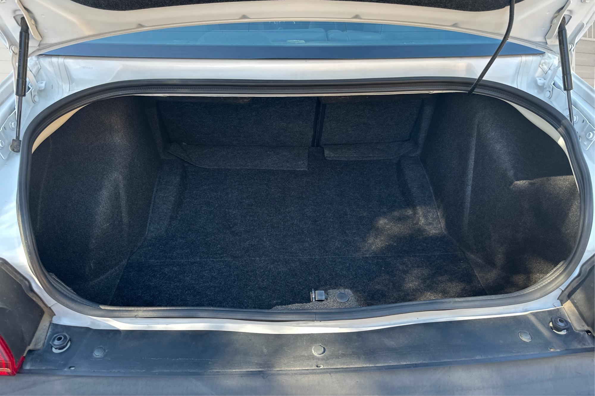 2012 White Dodge Challenger SXT (2C3CDYAG7CH) with an 3.6L V6 DOHC 24V engine, 4-Speed Automatic transmission, located at 767 S State Road, Pleasant Grove, UT, 84062, (801) 785-1058, 40.354839, -111.736687 - Photo#13