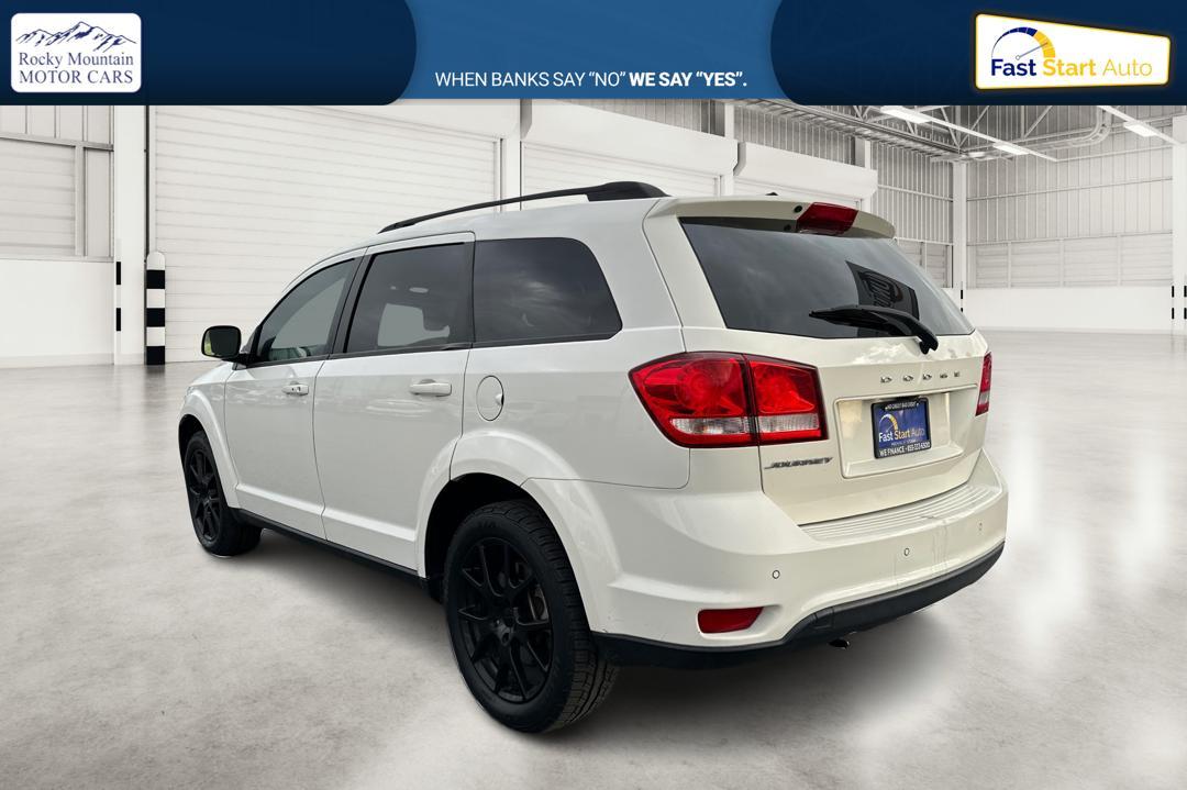 2015 White Dodge Journey SXT (3C4PDCBB8FT) with an 2.4L L6 DOHC 16V engine, 4-Speed Automatic transmission, located at 7755 State Street, Midvale, UT, 84047, (801) 753-9063, 40.610329, -111.890656 - Photo#5