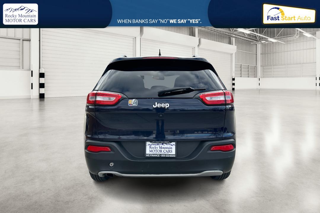 2016 Blue Jeep Cherokee Limited 4WD (1C4PJMDB7GW) with an 2.4L L4 DOHC 16V engine, 9A transmission, located at 767 S State Road, Pleasant Grove, UT, 84062, (801) 785-1058, 40.354839, -111.736687 - Photo#4