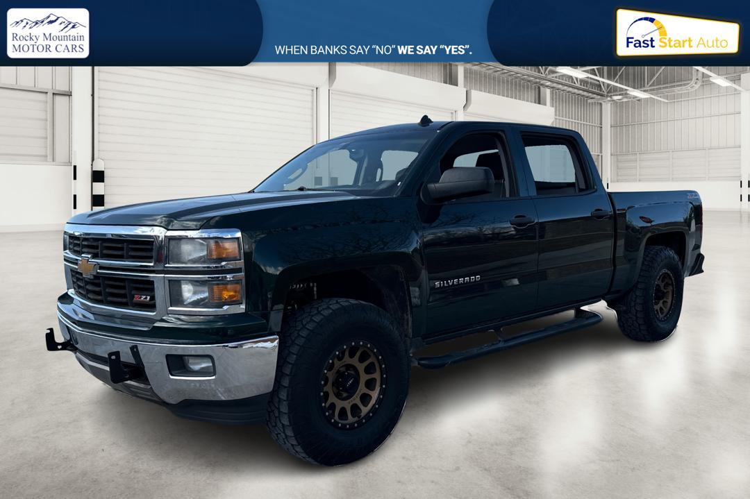 2014 Green Chevrolet Silverado 1500 1LT Crew Cab 4WD (3GCUKREC0EG) with an 5.3L V8 OHV 16V engine, 6-Speed Automatic transmission, located at 767 S State Road, Pleasant Grove, UT, 84062, (801) 785-1058, 40.354839, -111.736687 - Photo#8