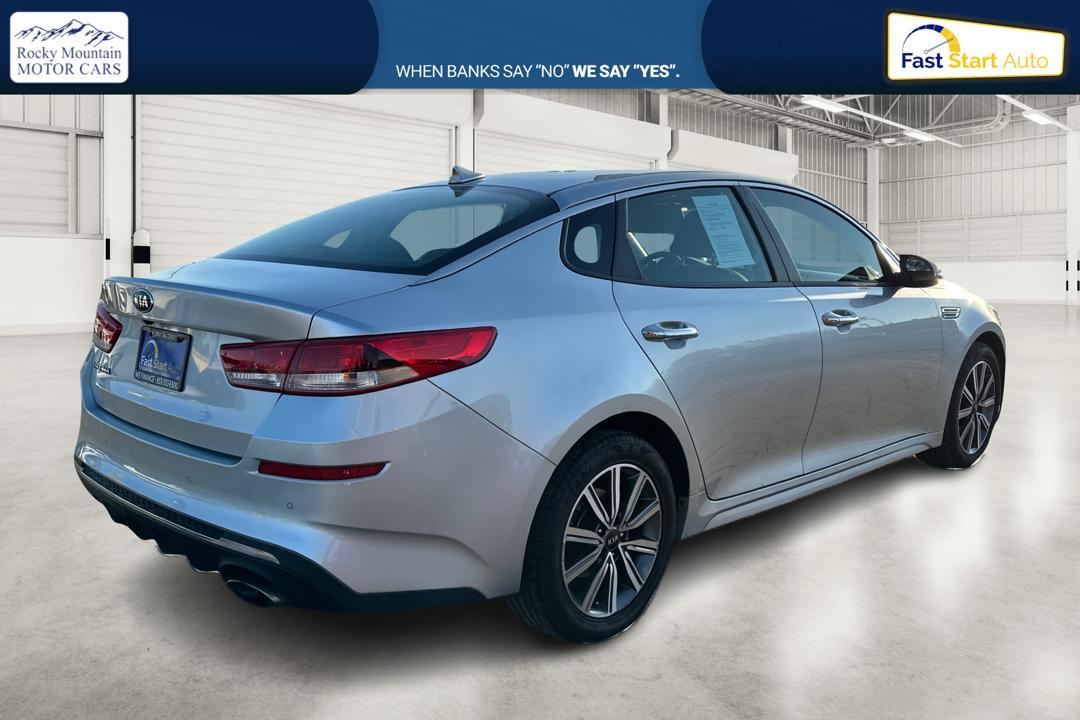 2019 Silver Kia Optima LX (5XXGT4L3XKG) with an 2.4L L4 DOHC 16V engine, 6A transmission, located at 7755 State Street, Midvale, UT, 84047, (801) 753-9063, 40.610329, -111.892159 - Photo#2