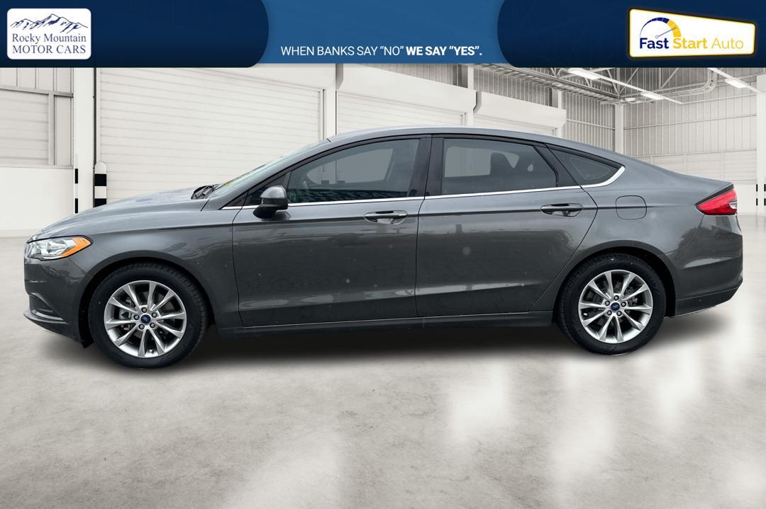 2017 Gray Ford Fusion SE (3FA6P0H73HR) with an 2.5L L4 DOHC 16V engine, 6A transmission, located at 7755 State Street, Midvale, UT, 84047, (801) 753-9063, 40.610329, -111.892159 - Photo#6