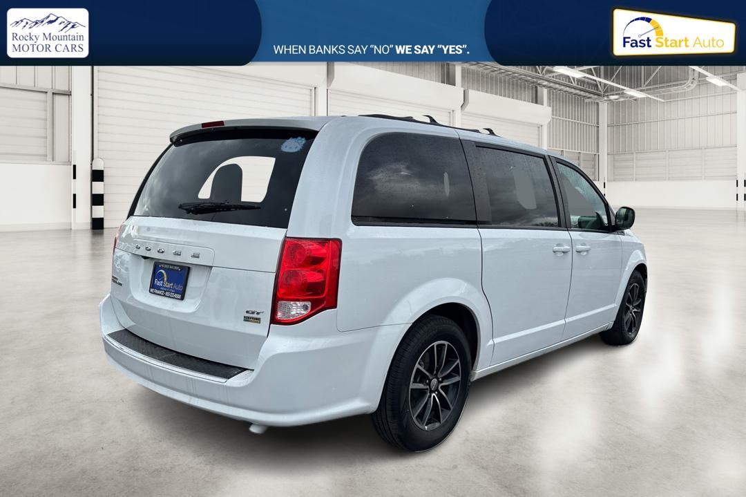 2018 White Dodge Grand Caravan GT (2C4RDGEGXJR) with an 3.6L V6 DOHC 24V engine, 6A transmission, located at 7755 State Street, Midvale, UT, 84047, (801) 753-9063, 40.610329, -111.892159 - Photo#2