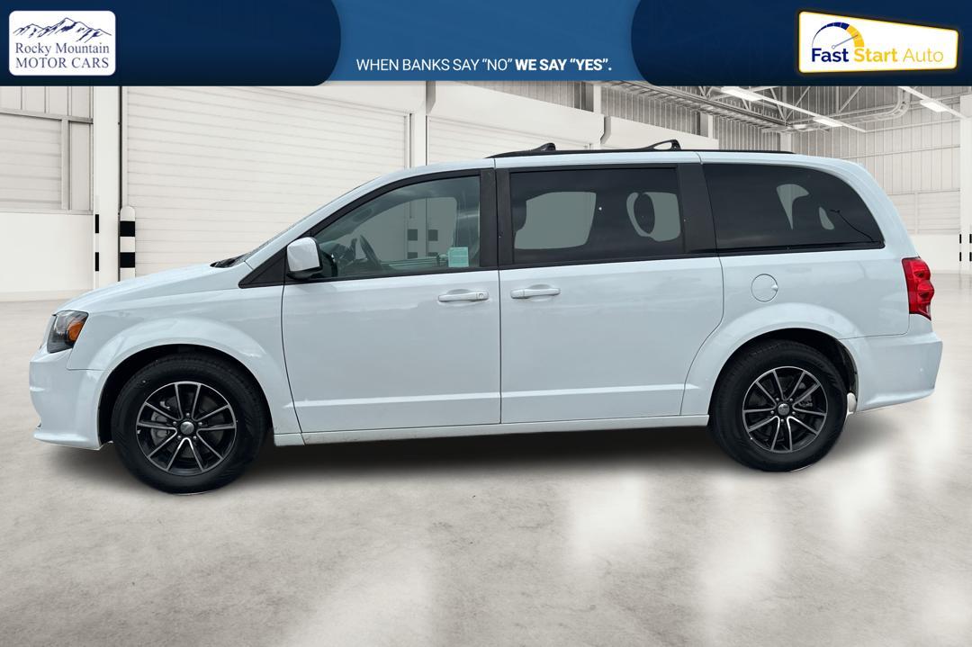 2018 White Dodge Grand Caravan GT (2C4RDGEGXJR) with an 3.6L V6 DOHC 24V engine, 6A transmission, located at 7755 State Street, Midvale, UT, 84047, (801) 753-9063, 40.610329, -111.892159 - Photo#6