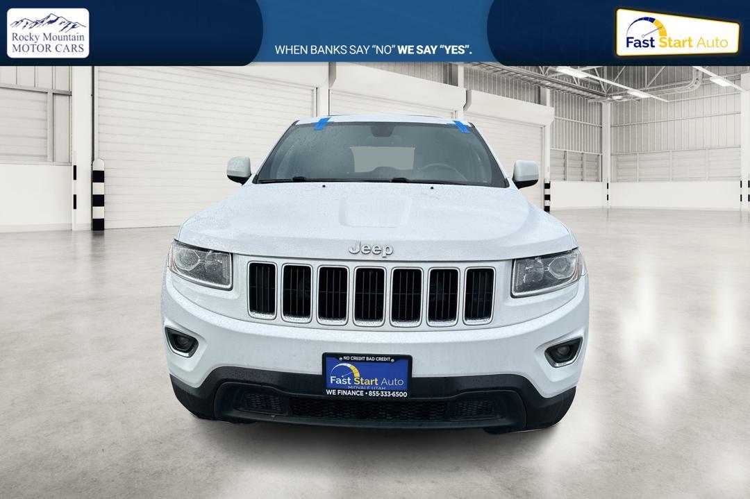 2014 White Jeep Grand Cherokee Laredo 4WD (1C4RJFAG2EC) with an 3.6L V6 DOHC 24V engine, 5-Speed Automatic transmission, located at 7755 State Street, Midvale, UT, 84047, (801) 753-9063, 40.610329, -111.892159 - Photo#9