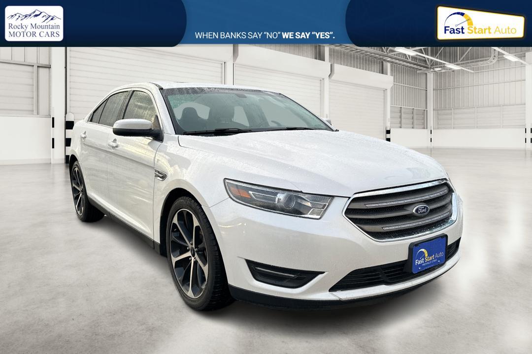 photo of 2015 Ford Taurus SEL FWD