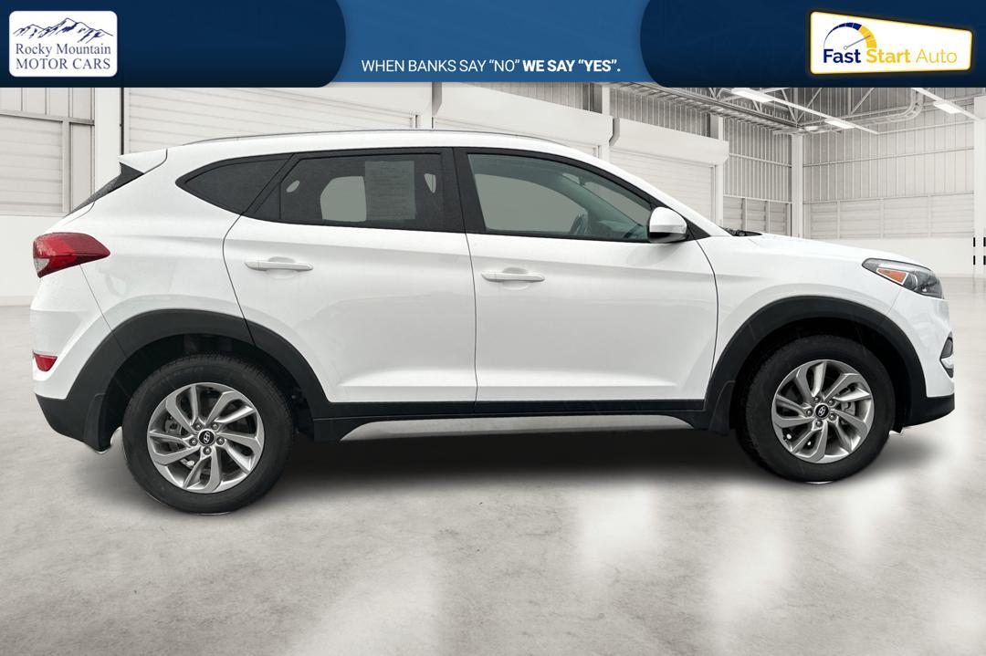 2018 White Hyundai Tucson SE (KM8J33A48JU) with an 2.0L L4 DOHC 16V engine, 6A transmission, located at 7755 State Street, Midvale, UT, 84047, (801) 753-9063, 40.610329, -111.892159 - Photo#1