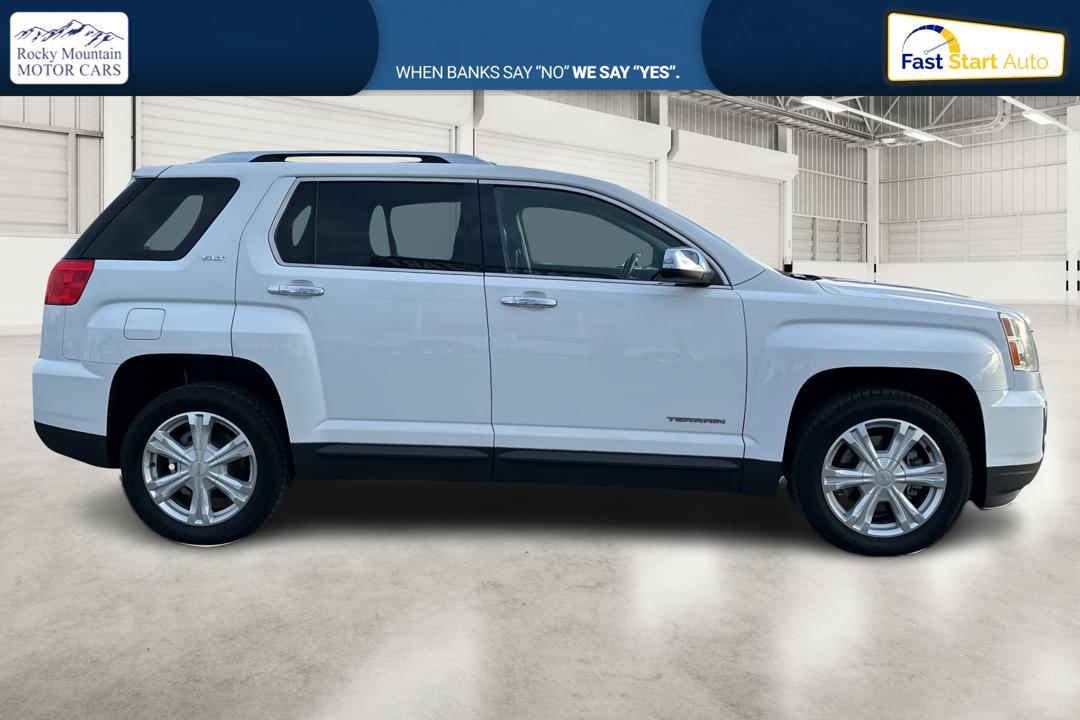 2017 White GMC Terrain SLT FWD (2GKALPEK9H6) with an 2.4L L4 DOHC 16V engine, 6A transmission, located at 7755 State Street, Midvale, UT, 84047, (801) 753-9063, 40.610329, -111.892159 - Photo#1