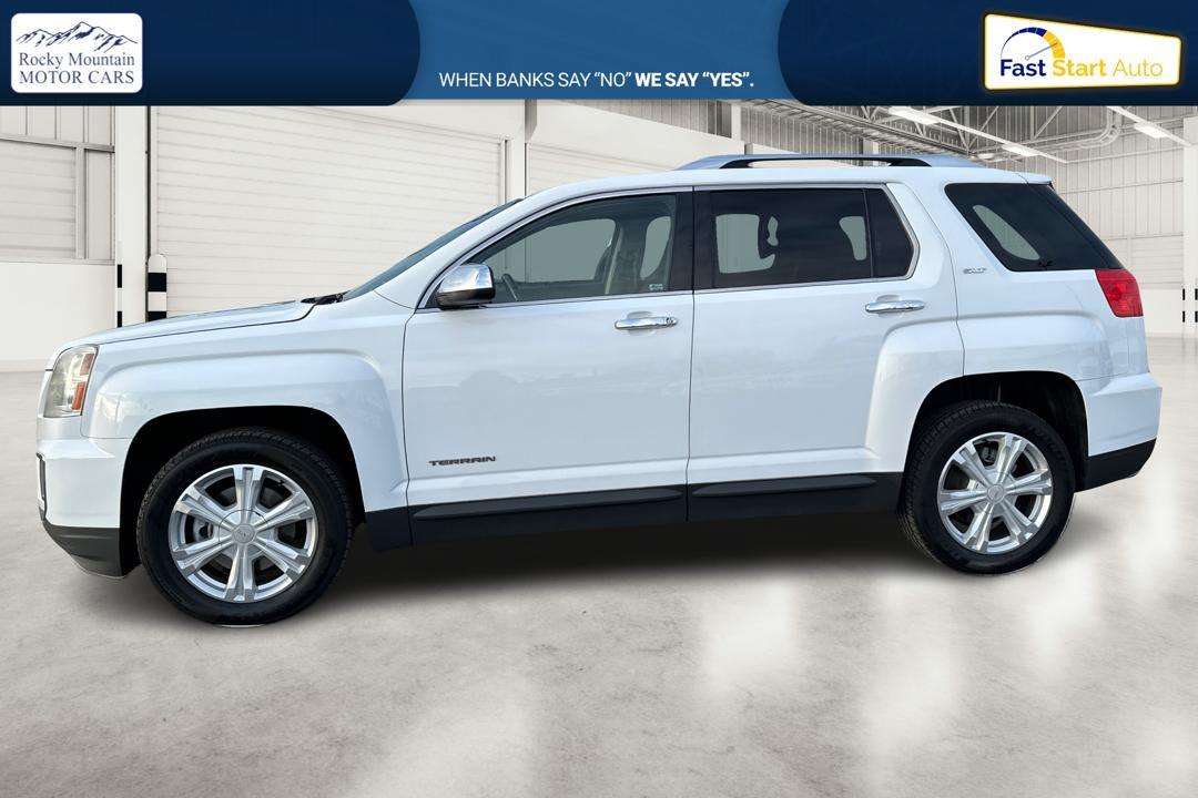 2017 White GMC Terrain SLT FWD (2GKALPEK9H6) with an 2.4L L4 DOHC 16V engine, 6A transmission, located at 7755 State Street, Midvale, UT, 84047, (801) 753-9063, 40.610329, -111.892159 - Photo#6