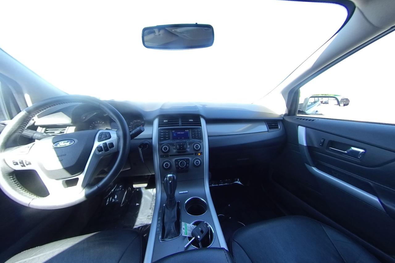 2014 Silver Ford Edge SEL FWD (2FMDK3JC9EB) with an 3.5L V6 DOHC 24V engine, 6-Speed Automatic transmission, located at 7755 State Street, Midvale, UT, 84047, (801) 753-9063, 40.610329, -111.890656 - Photo#16