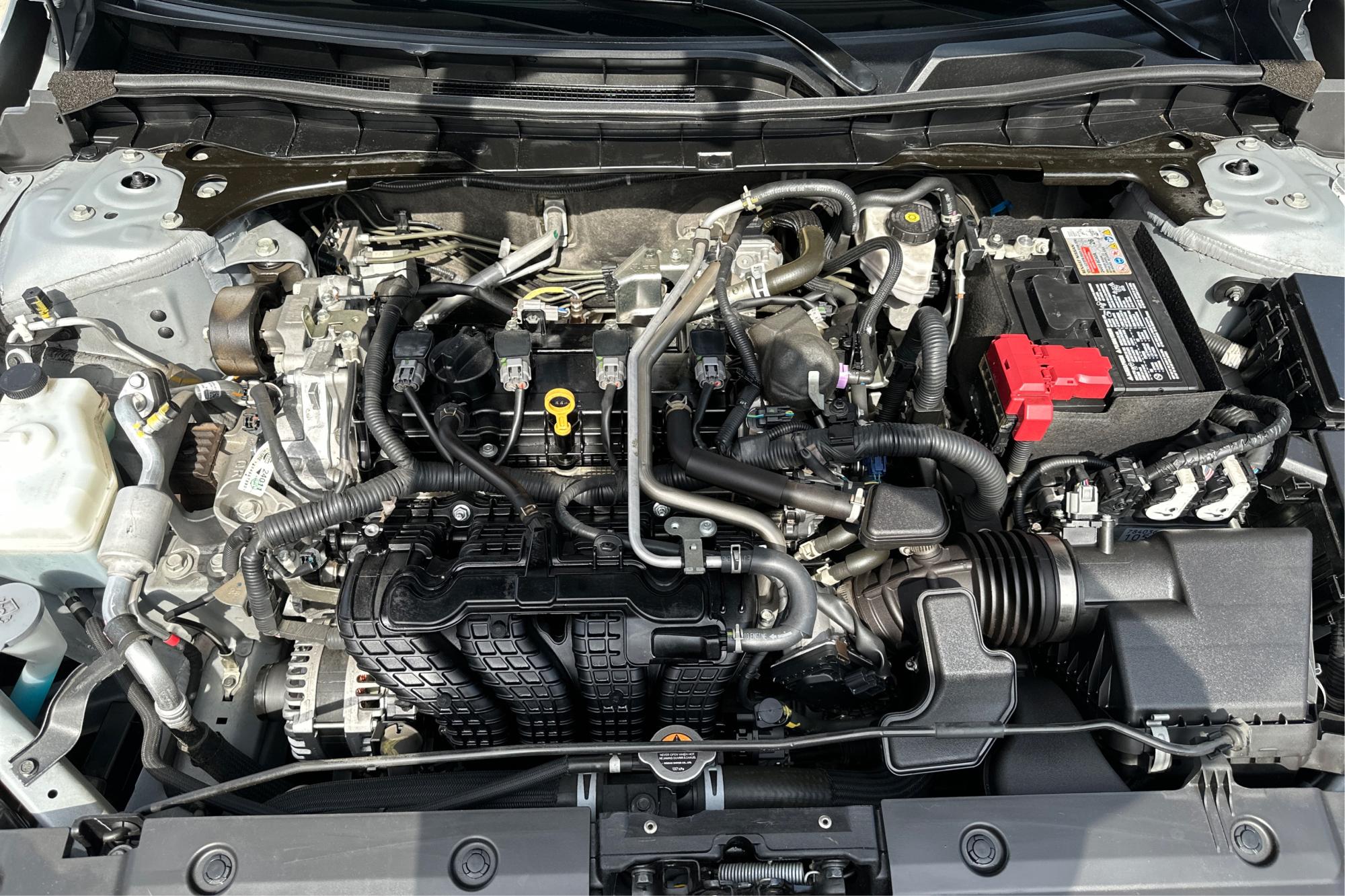 2024 Silver Nissan Altima 2.5 SV (1N4BL4DV2RN) with an 2.5L L4 DOHC 16V engine, CVT transmission, located at 767 S State Road, Pleasant Grove, UT, 84062, (801) 785-1058, 40.354839, -111.736687 - Photo#8