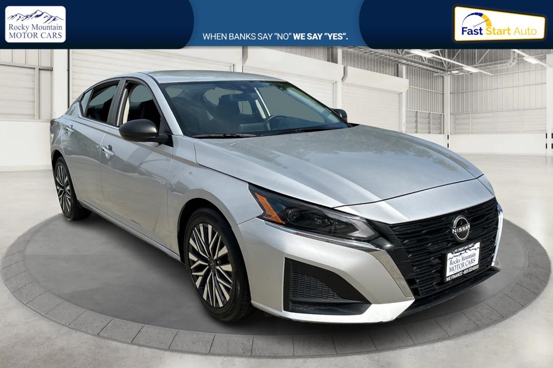 2024 Silver Nissan Altima 2.5 SV (1N4BL4DV2RN) with an 2.5L L4 DOHC 16V engine, CVT transmission, located at 767 S State Road, Pleasant Grove, UT, 84062, (801) 785-1058, 40.354839, -111.736687 - Photo#0
