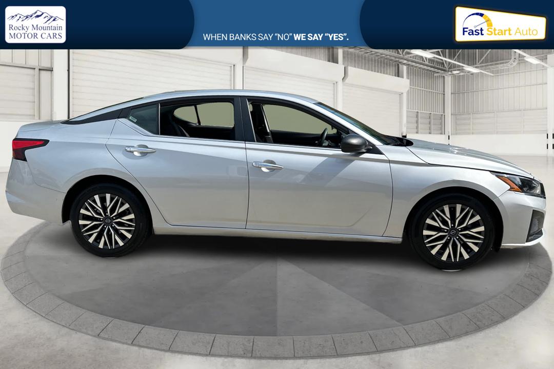 2024 Silver Nissan Altima 2.5 SV (1N4BL4DV2RN) with an 2.5L L4 DOHC 16V engine, CVT transmission, located at 767 S State Road, Pleasant Grove, UT, 84062, (801) 785-1058, 40.354839, -111.736687 - Photo#1