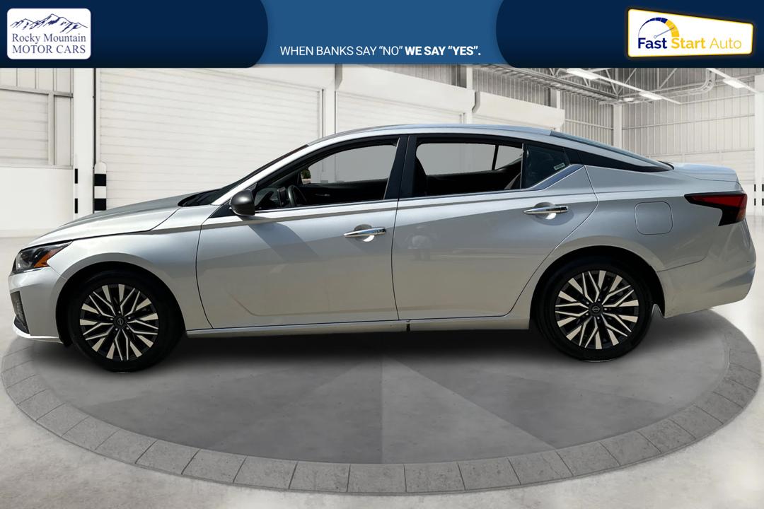 2024 Silver Nissan Altima 2.5 SV (1N4BL4DV2RN) with an 2.5L L4 DOHC 16V engine, CVT transmission, located at 767 S State Road, Pleasant Grove, UT, 84062, (801) 785-1058, 40.354839, -111.736687 - Photo#5