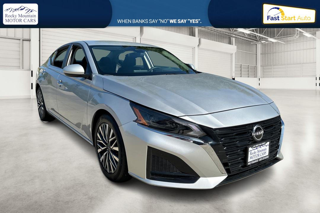 photo of 2023 Nissan Altima 2.5 SV