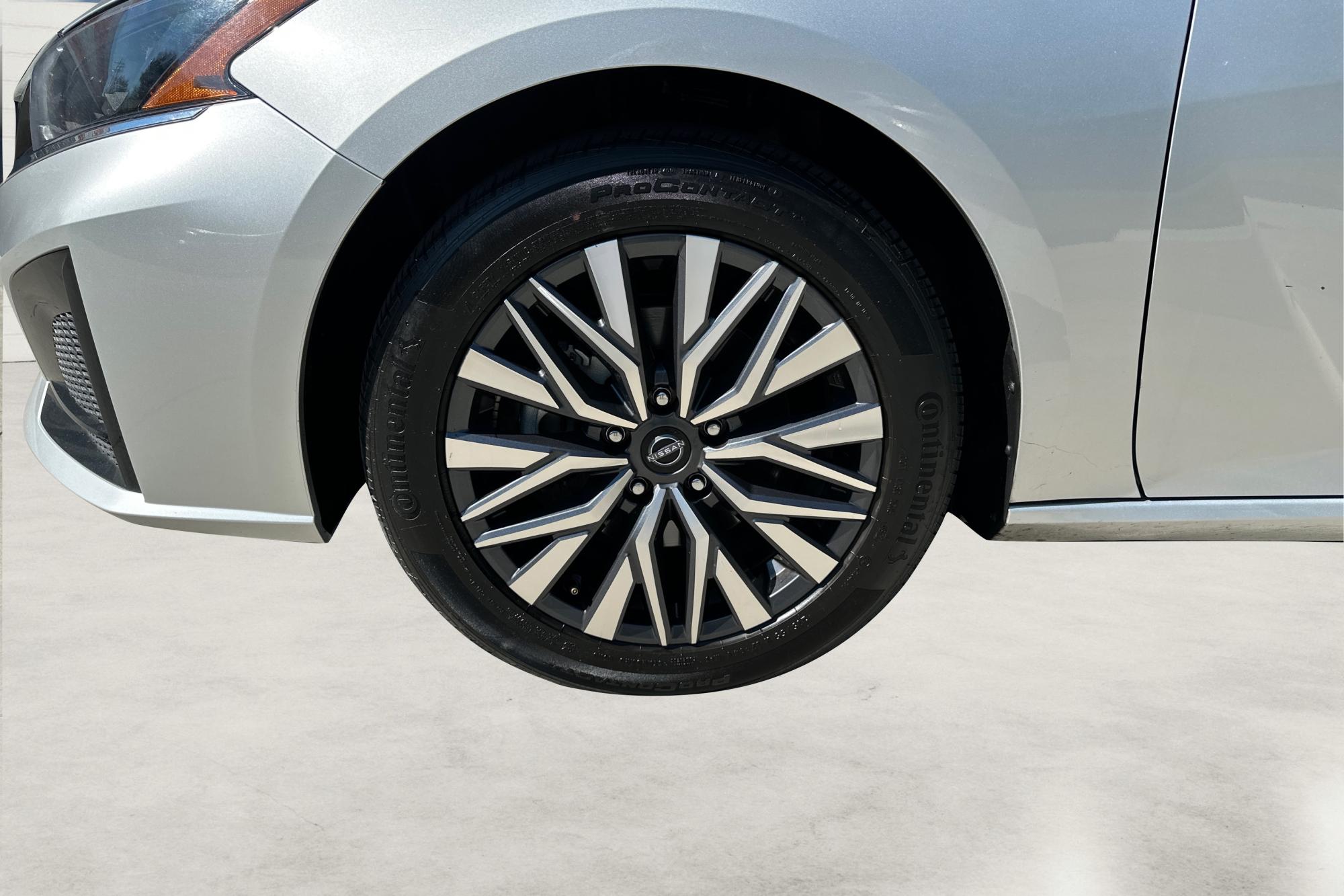 2023 Silver Nissan Altima 2.5 SV (1N4BL4DV2PN) with an 2.5L L4 DOHC 16V engine, CVT transmission, located at 767 S State Road, Pleasant Grove, UT, 84062, (801) 785-1058, 40.354839, -111.736687 - Photo#9