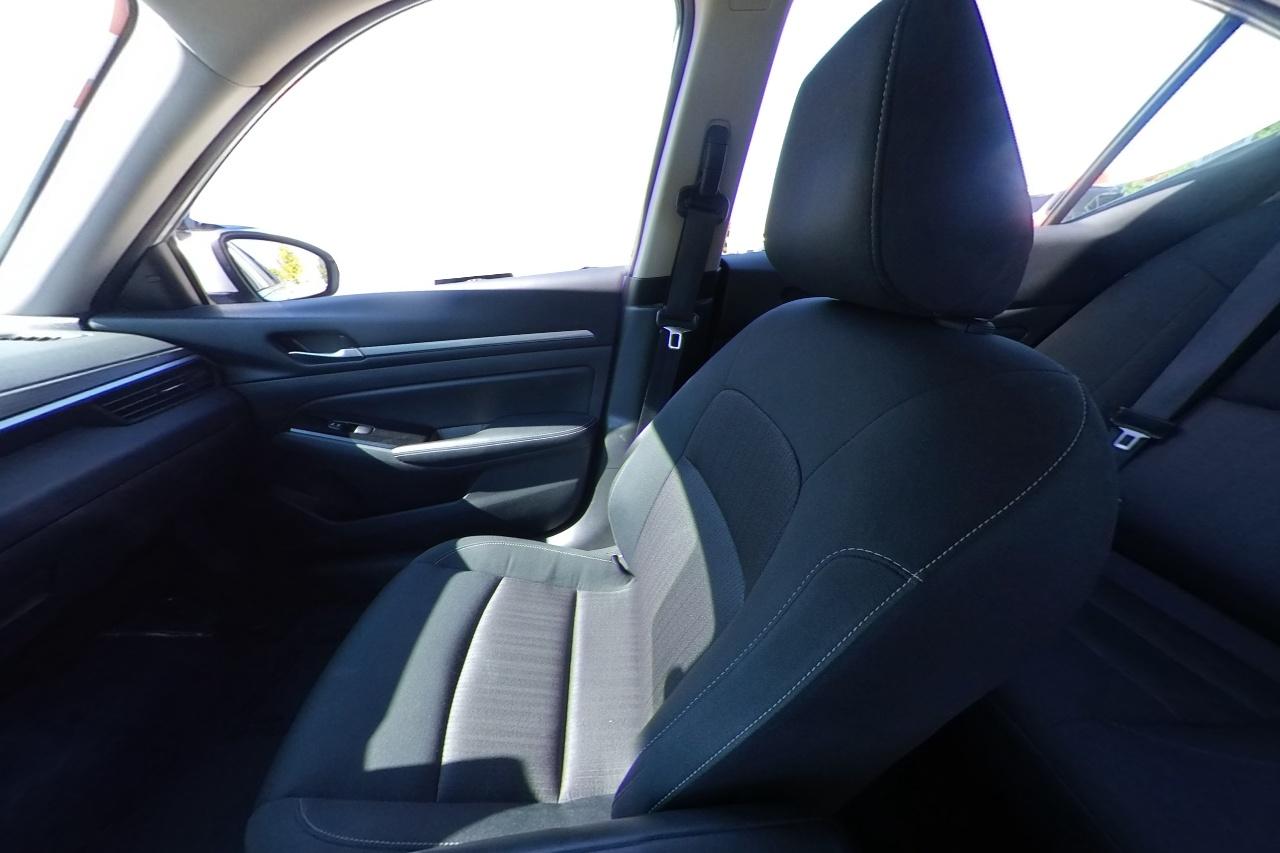 2023 Silver Nissan Altima 2.5 SV (1N4BL4DV2PN) with an 2.5L L4 DOHC 16V engine, CVT transmission, located at 767 S State Road, Pleasant Grove, UT, 84062, (801) 785-1058, 40.354839, -111.736687 - Photo#12