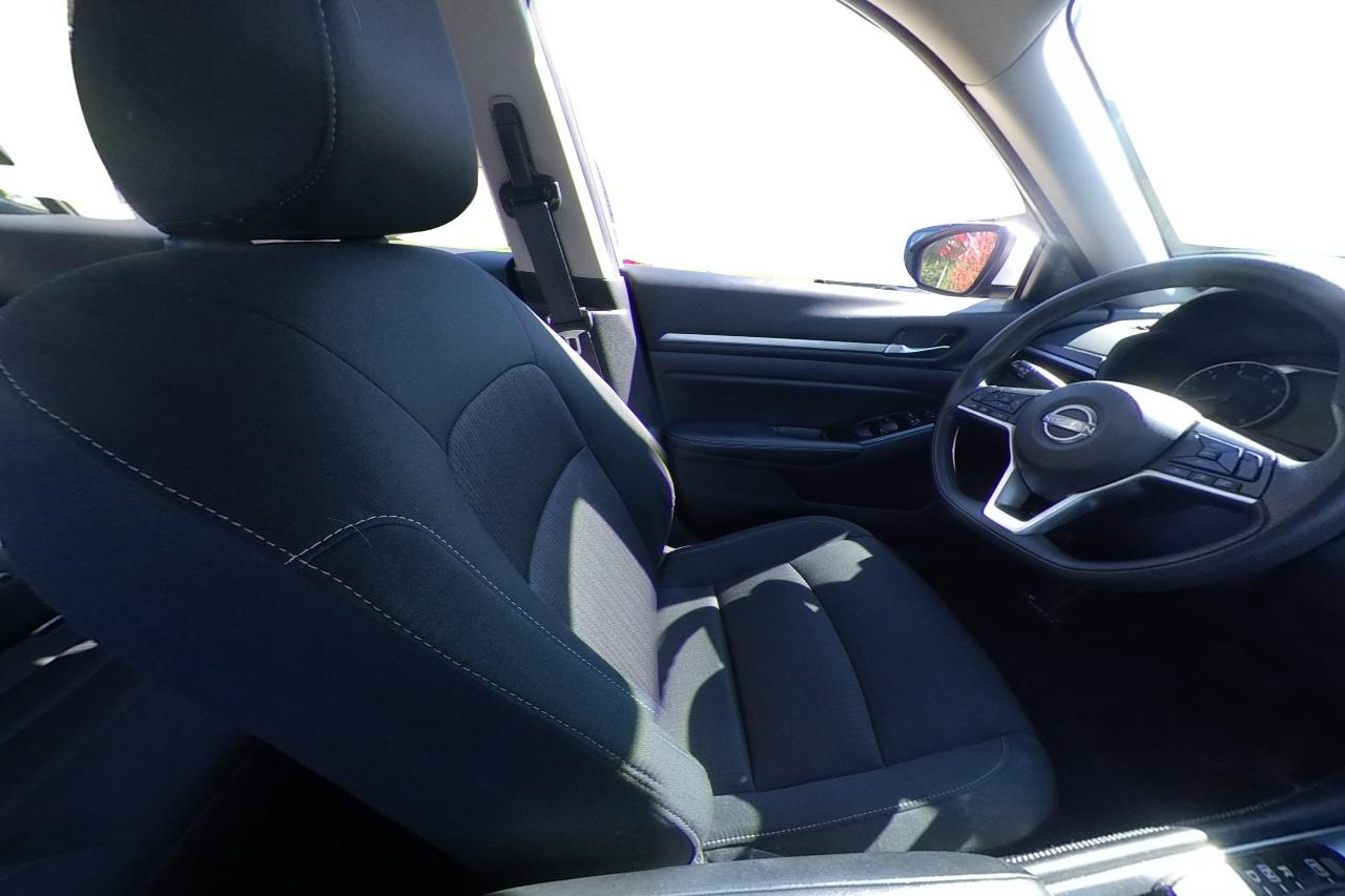 2023 Silver Nissan Altima 2.5 SV (1N4BL4DV2PN) with an 2.5L L4 DOHC 16V engine, CVT transmission, located at 767 S State Road, Pleasant Grove, UT, 84062, (801) 785-1058, 40.354839, -111.736687 - Photo#14